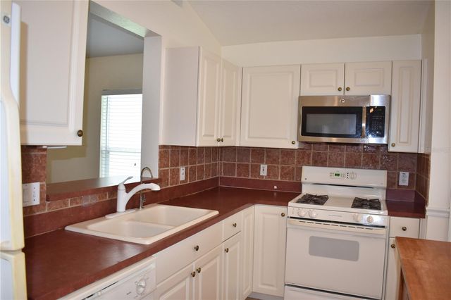 2132 BRANDON PARK CIRCLE, Brandon, FL 33510