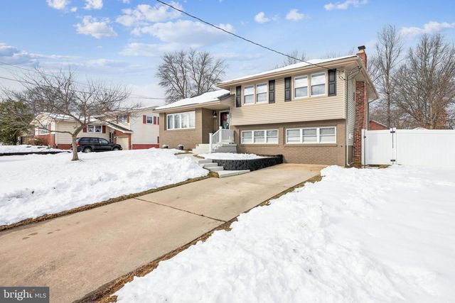 205 AVON RD, Cherry Hill, NJ 08034