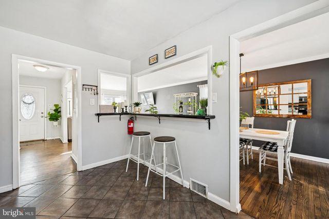 205 AVON RD, Cherry Hill, NJ 08034