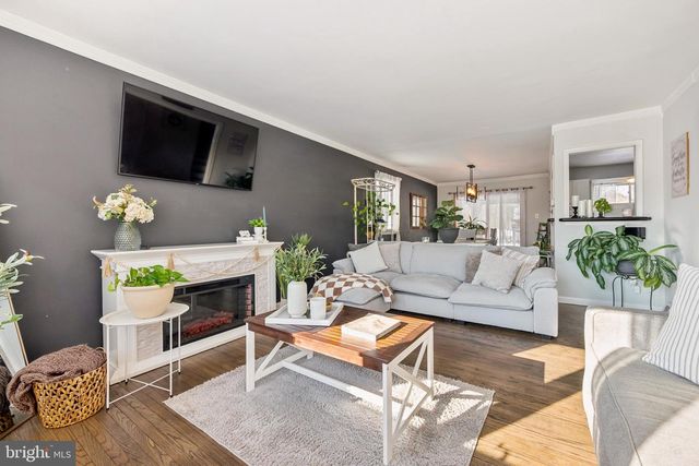 205 AVON RD, Cherry Hill, NJ 08034