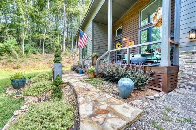 6824 Mountain Laurel Road, Hiawassee, GA 30546