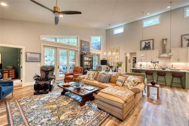 6824 Mountain Laurel Road, Hiawassee, GA 30546