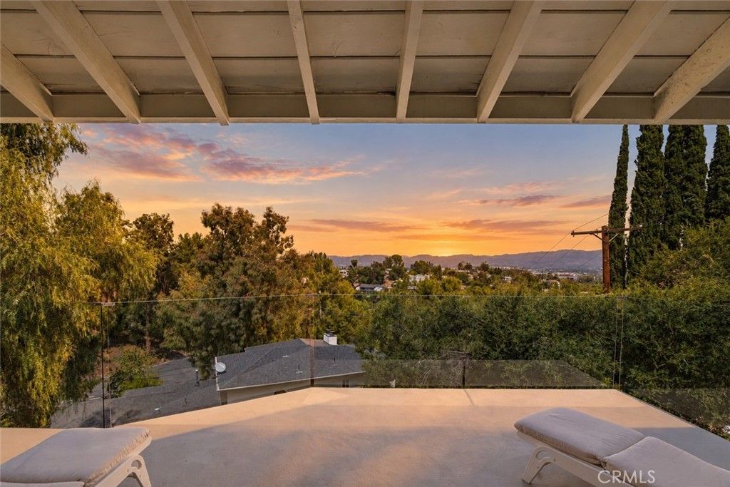 4737 Abargo Street, Woodland Hills, CA 91364 — photo 2