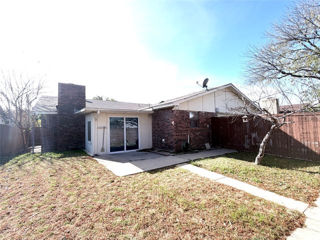 220 Park Meadow Way, Coppell, TX 75019