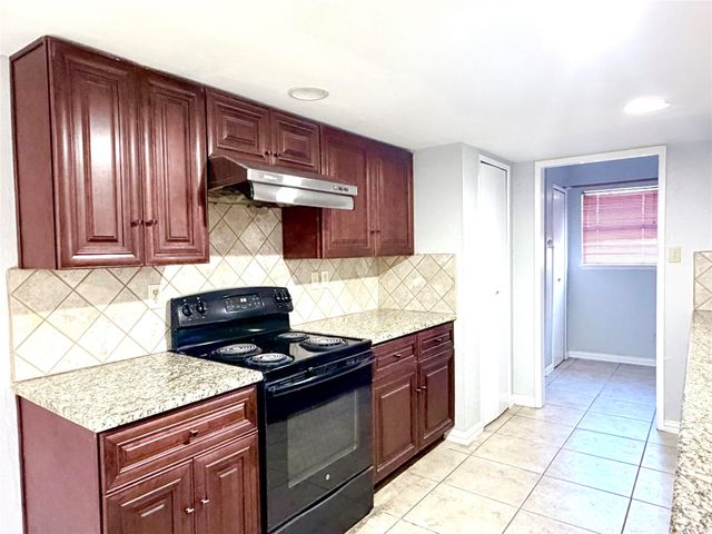 220 Park Meadow Way, Coppell, TX 75019