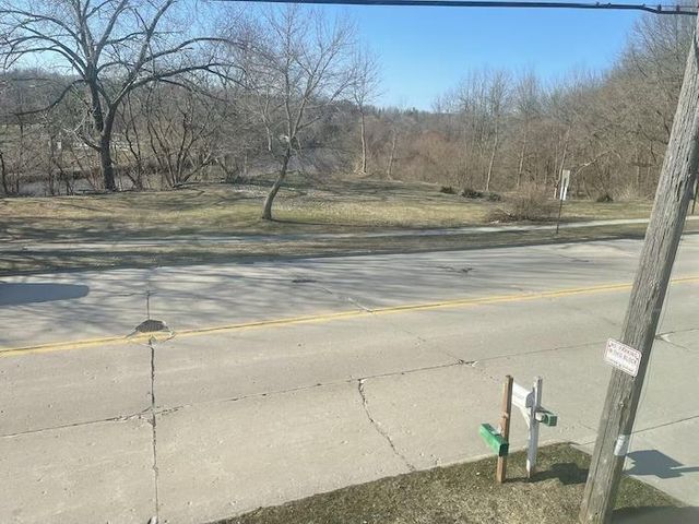 4310 BROADWAY STREET, Manitowoc, WI 54220
