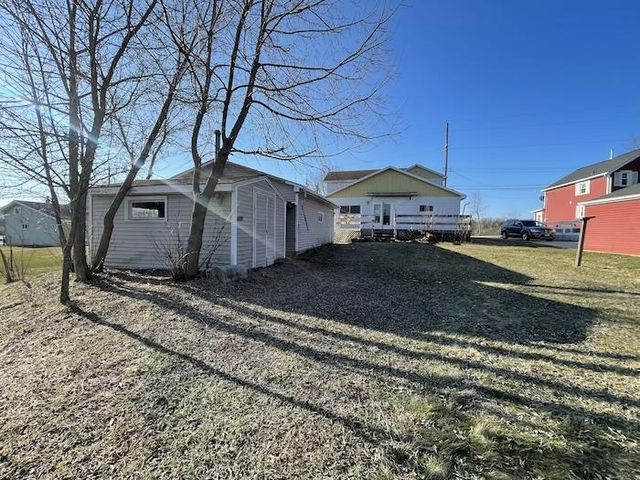 4310 BROADWAY STREET, Manitowoc, WI 54220