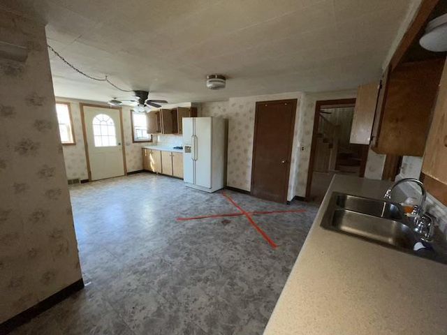 4310 BROADWAY STREET, Manitowoc, WI 54220