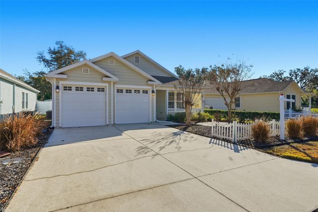 37438 PICKETTS MILL AVENUE, Zephyrhills, FL 33542