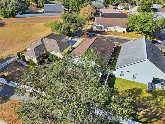 37438 PICKETTS MILL AVENUE, Zephyrhills, FL 33542