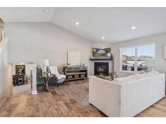 9290 62nd Street, Cottage Grove, MN 55016