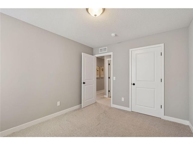 9290 62nd Street, Cottage Grove, MN 55016