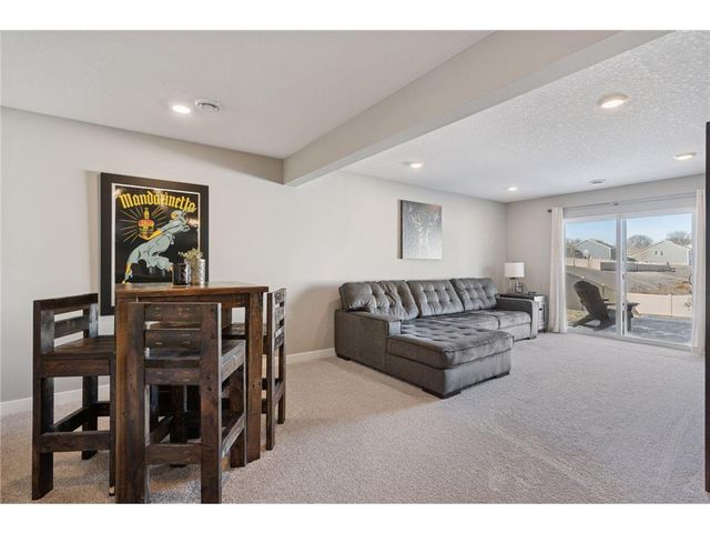 9290 62nd Street, Cottage Grove, MN 55016