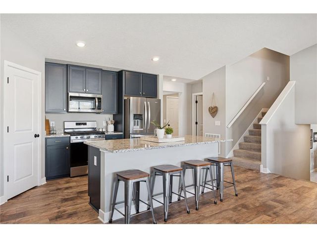 9290 62nd Street, Cottage Grove, MN 55016