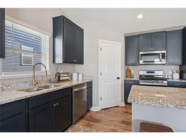 9290 62nd Street, Cottage Grove, MN 55016