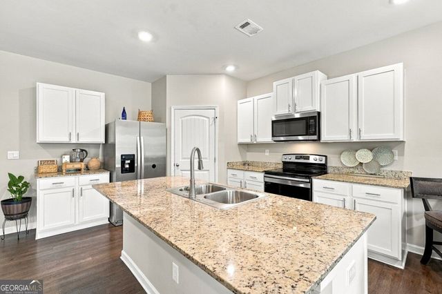 122 Russell Road, Pendergrass, GA 30567