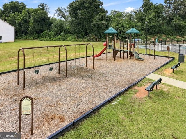 122 Russell Road, Pendergrass, GA 30567