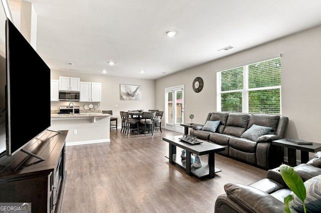122 Russell Road, Pendergrass, GA 30567