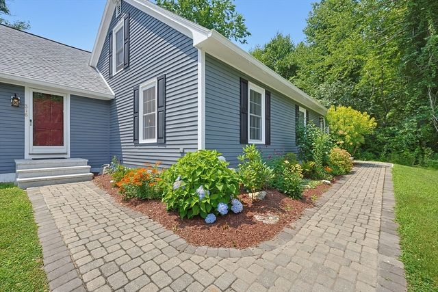 316 W Sutton Rd, Sutton, MA 01590
