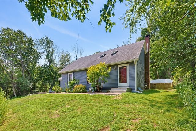 316 W Sutton Rd, Sutton, MA 01590