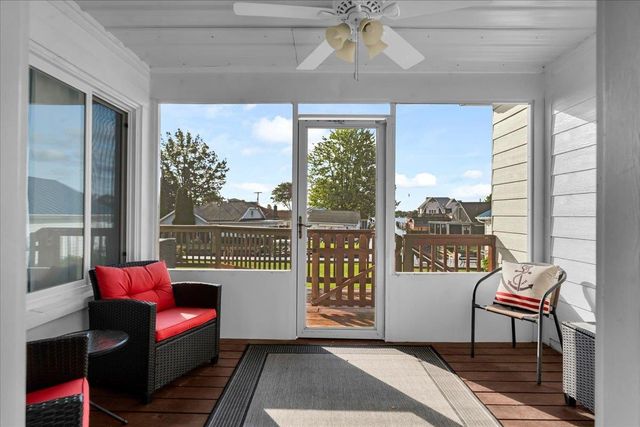 1748 Saint Clair River Drive, Algonac, MI 48001