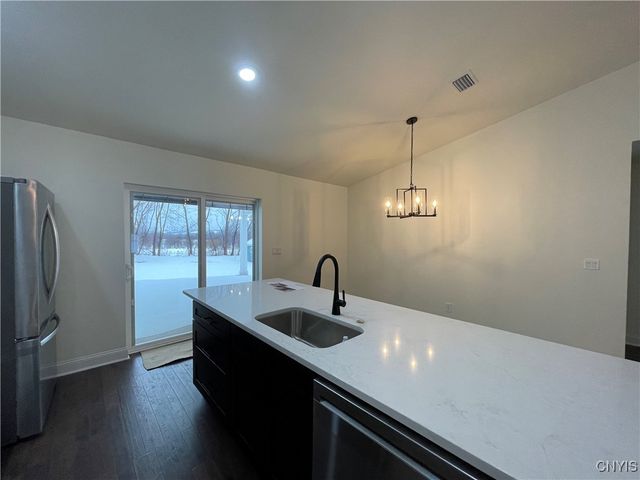 7792 Gifford Road, Rome, NY 13340