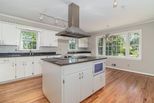 3134 Walton Way, Augusta, GA 30909