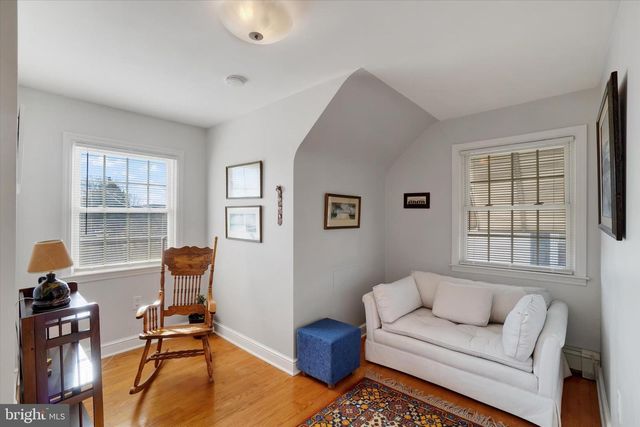 529 W MARKET ST, Hellam, PA 17406