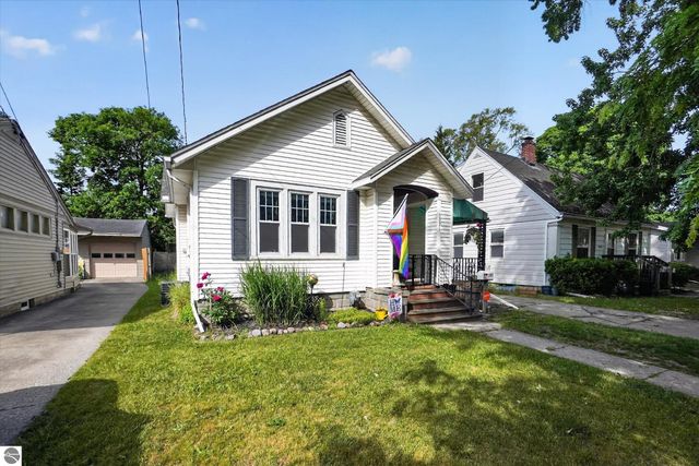 3321 Court Street, Saginaw, MI 48602