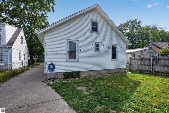 3321 Court Street, Saginaw, MI 48602