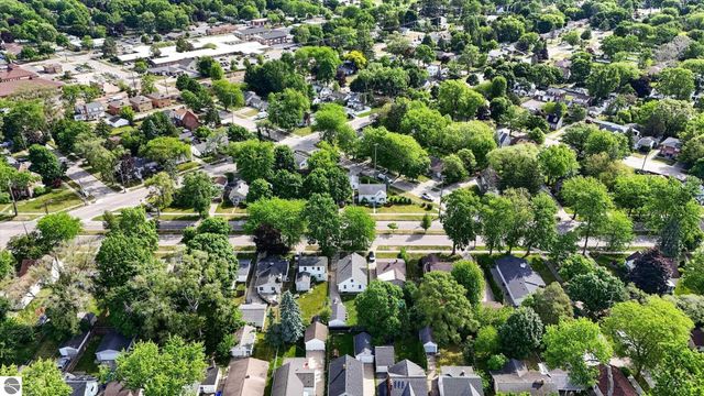 3321 Court Street, Saginaw, MI 48602