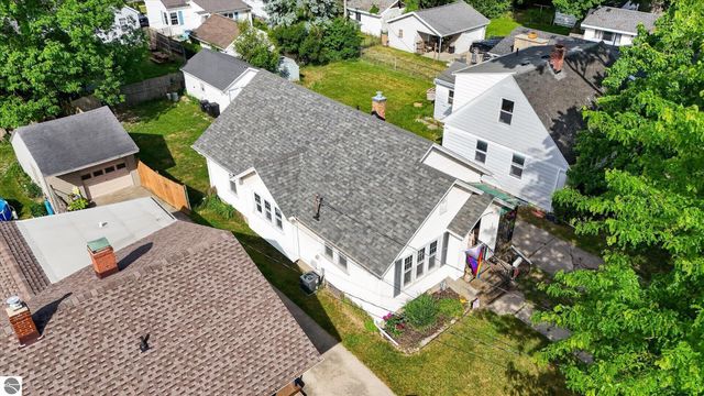 3321 Court Street, Saginaw, MI 48602