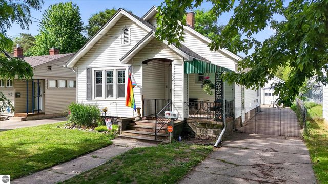 3321 Court Street, Saginaw, MI 48602