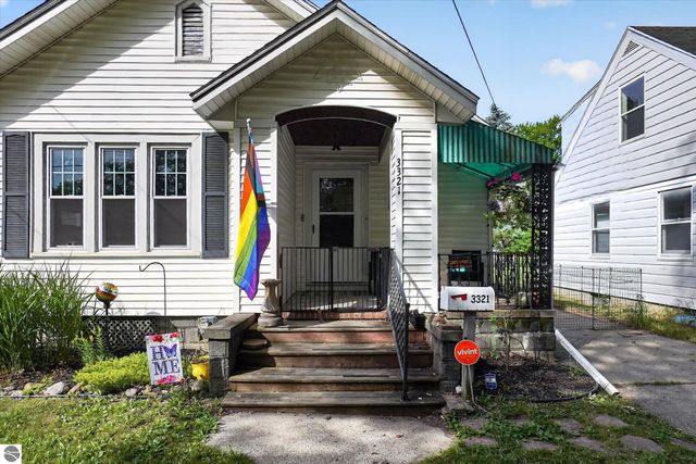 3321 Court Street, Saginaw, MI 48602