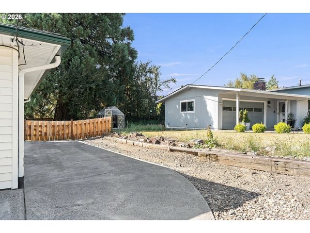 1325 Nw 92ND Ave, Portland, OR 97229