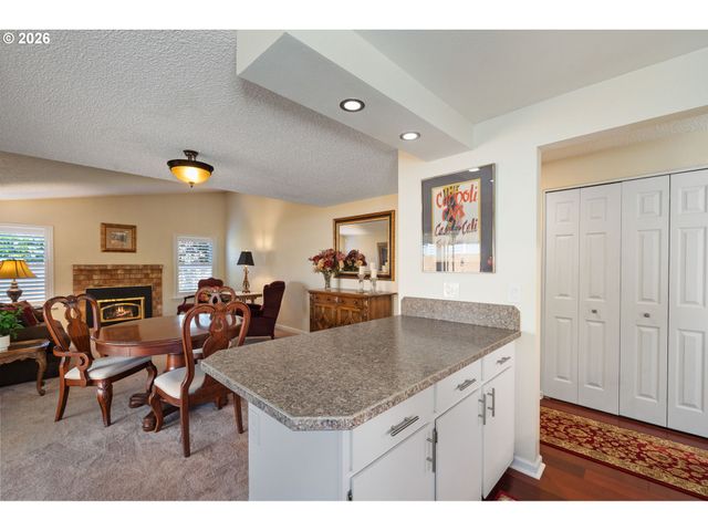 14849 Ne EUGENE St, Portland, OR 97230