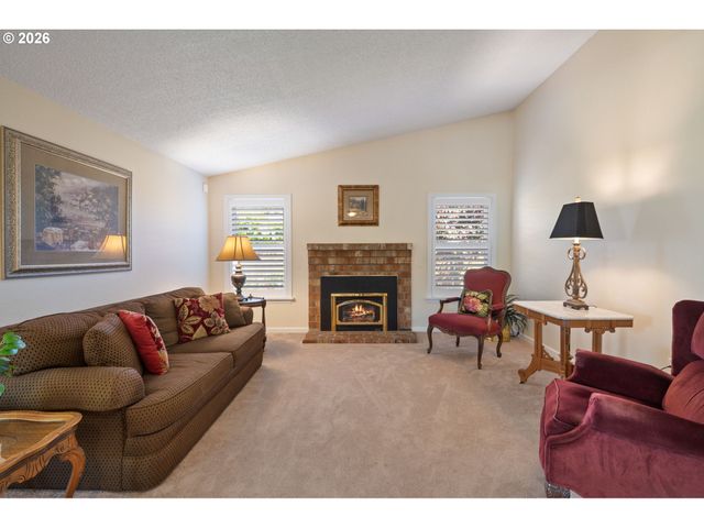 14849 Ne EUGENE St, Portland, OR 97230