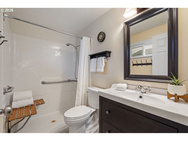 14849 Ne EUGENE St, Portland, OR 97230
