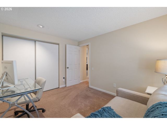 14849 Ne EUGENE St, Portland, OR 97230