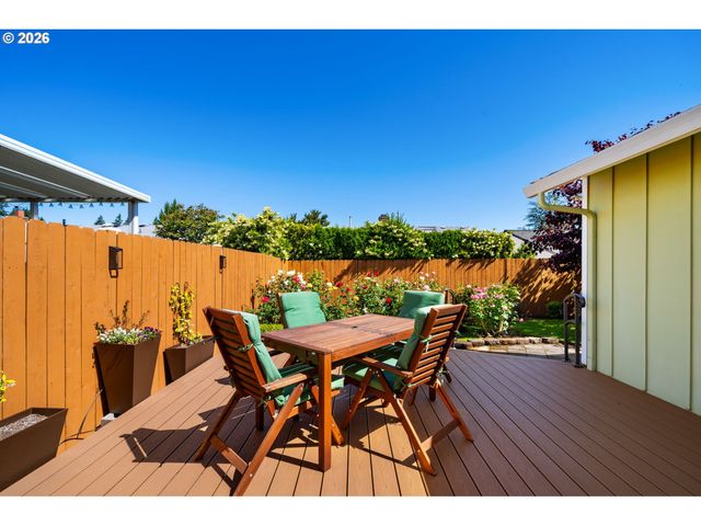 14849 Ne EUGENE St, Portland, OR 97230