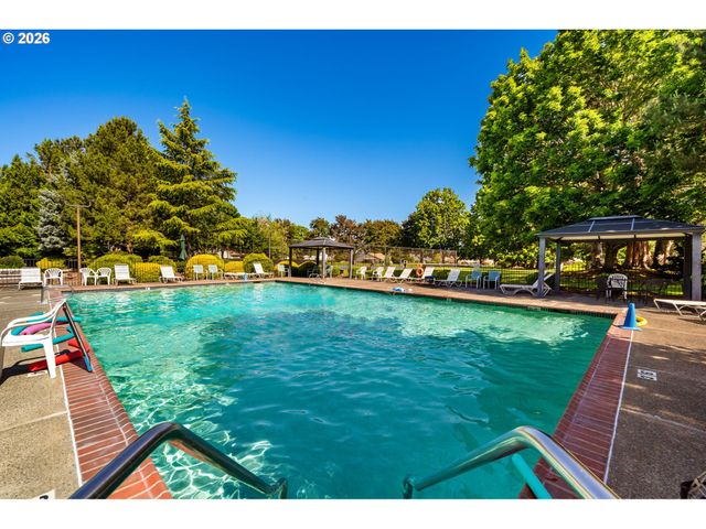 14849 Ne EUGENE St, Portland, OR 97230