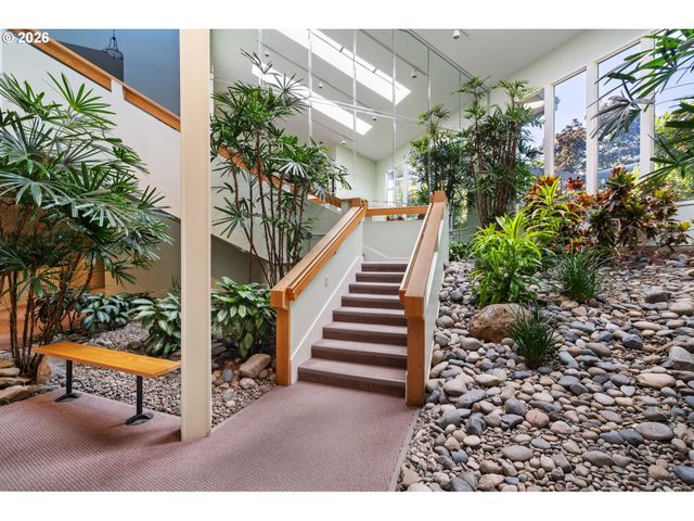 14849 Ne EUGENE St, Portland, OR 97230