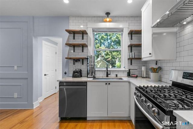 38 Beecher Place, New Haven, CT 06512