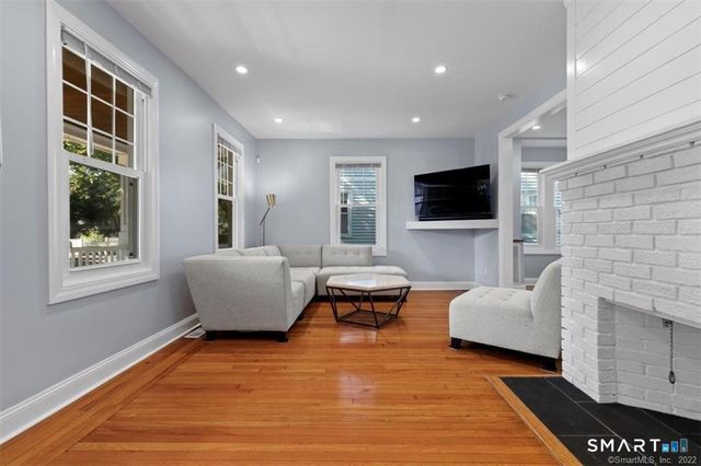 38 Beecher Place, New Haven, CT 06512