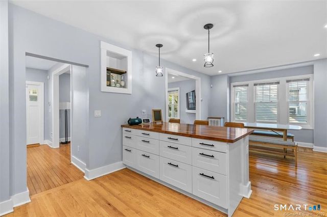 38 Beecher Place, New Haven, CT 06512