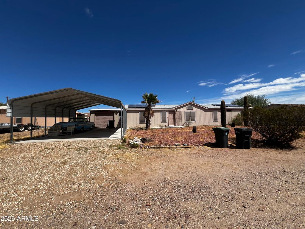 213 GOMPERS Circle, Morristown, AZ 85342 — photo 3