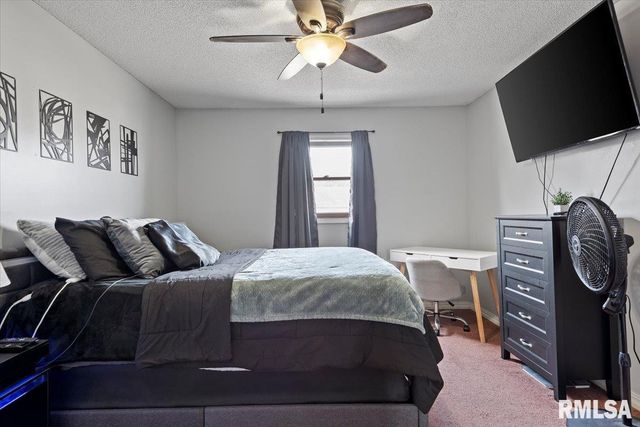 904 DIANE Court, Springfield, IL 62702