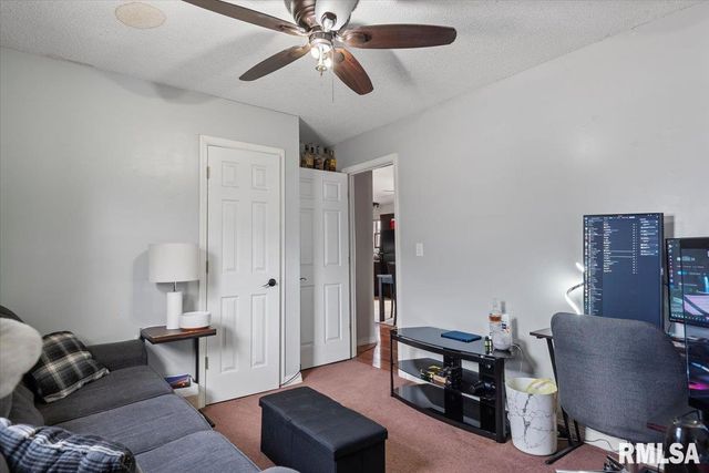 904 DIANE Court, Springfield, IL 62702