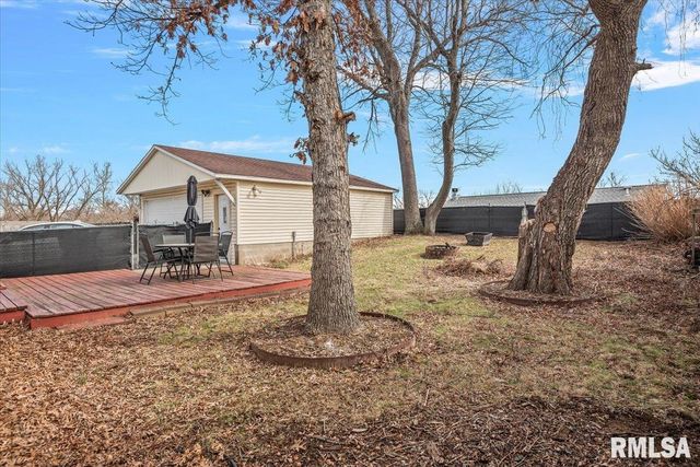 904 DIANE Court, Springfield, IL 62702