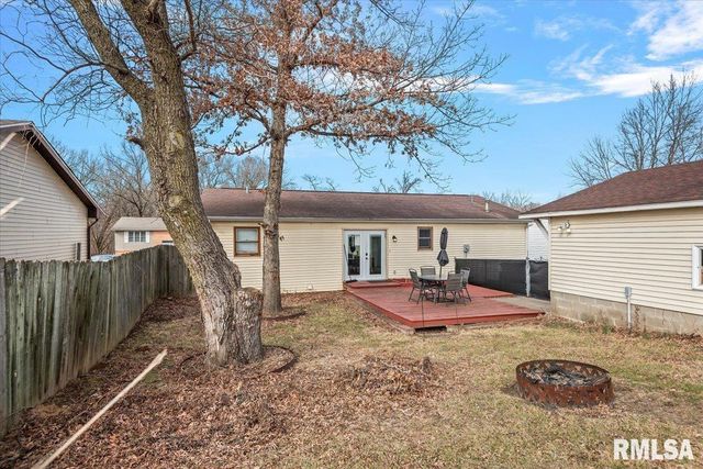 904 DIANE Court, Springfield, IL 62702